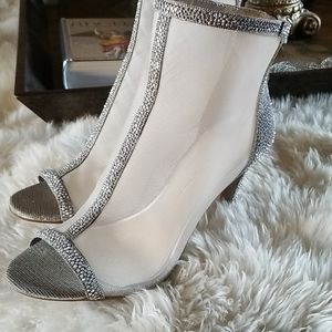 Sexy Jessica Simpson evening shoe